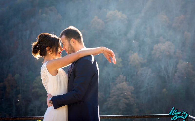 Fotógrafos de bodas y postbodas en Logroño, La Rioja. Fotos en la naturaleza